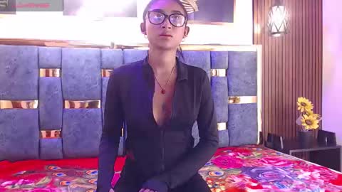 Snapshot of mia_konor06 chatting on 05-28-26, 11:07 Mia. online show from 05-28-26, 11:07