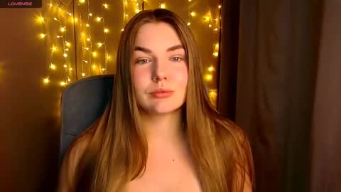 mia_lemm online show from 09-18-25, 04:14