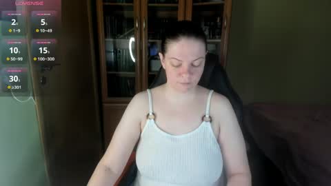 Snapshot of mia_lores chatting on 04-19-26, 09:08 mia_lores online show from 04-19-26, 09:08