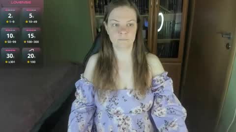 Snapshot of mia_lores chatting on 05-27-26, 09:06 mia_lores online show from 05-27-26, 09:06
