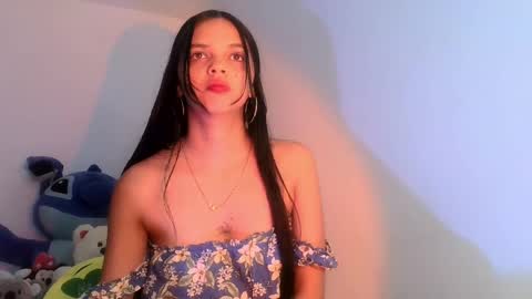mia lucy 21 online show from 04-06-26, 01:58