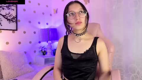 Snapshot of mia_luna0 chatting on 07-02-26, 12:54 Mia online show from 07-02-26, 12:54