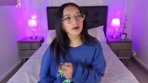 Snapshot of mia_luna0 chatting on 07-18-26, 11:08 Mia online show from 07-18-26, 11:08