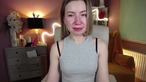 Mia online show from 01-10-25, 11:11