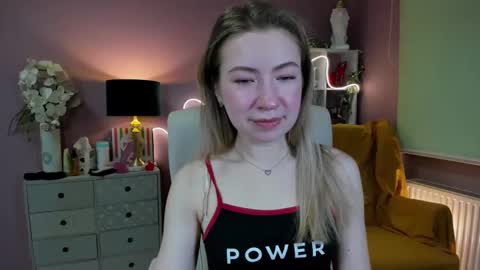 Mia online show from 01-27-25, 07:35