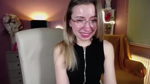 Mia online show from 02-09-25, 08:45