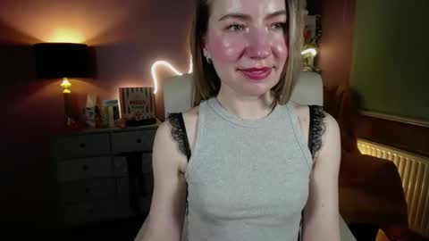 Mia online show from 03-02-25, 05:14