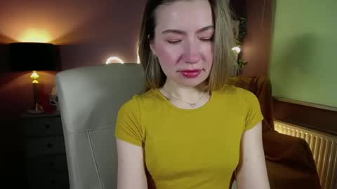 Mia online show from 03-05-25, 08:00