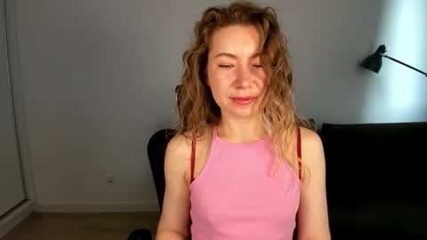 Snapshot of mia_luxx92 chatting on 02-26-26, 08:02 Mia online show from 02-26-26, 08:02