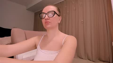 Alicia online show from 02-27-25, 10:04