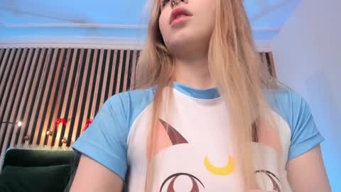 Snapshot of mia_meows chatting on 12-05-24, 03:50 Mia here Appreciate your support online show from 12-05-24, 03:50