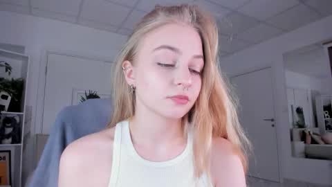 Mia here Appreciate your support online show from 02-06-26, 11:19