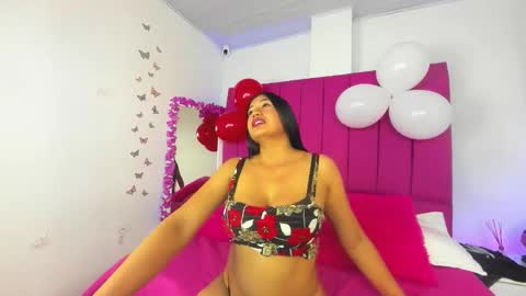 MiaMiller online show from 02-15-26, 07:21