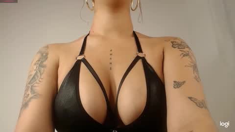 Snapshot of mia_millers2311 chatting on 02-03-26, 12:21 mia independent model online show from 02-03-26, 12:21