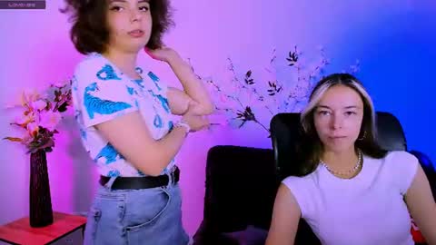 mia_mooon_ online show from 06-24-26, 08:24