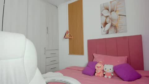 Mia Nevaeh - follow me online show from 01-09-25, 09:05