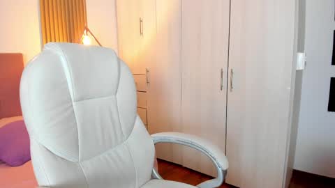 Mia Nevaeh - follow me online show from 02-22-25, 12:05