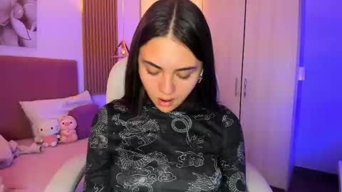 Mia Nevaeh - follow me online show from 11-10-25, 09:14