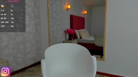 Snapshot of mia_noir2701 chatting on 06-11-26, 12:03 Mia online show from 06-11-26, 12:03