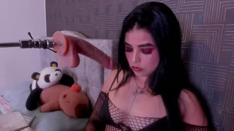 mia novoa online show from 02-10-26, 03:43