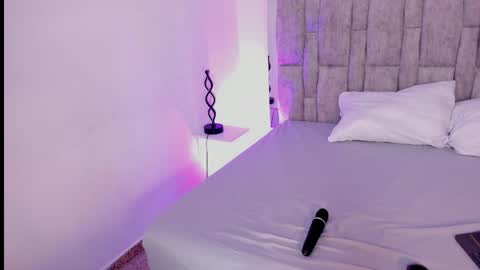 Snapshot of mia_nyxie chatting on 04-11-26, 03:00 Mia nyxie online show from 04-11-26, 03:00