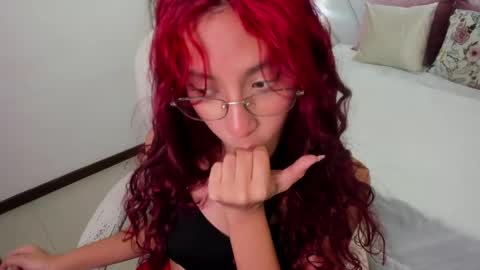 Snapshot of mia_ortizz_ chatting on 05-15-26, 09:55 Mia Ortiz online show from 05-15-26, 09:55