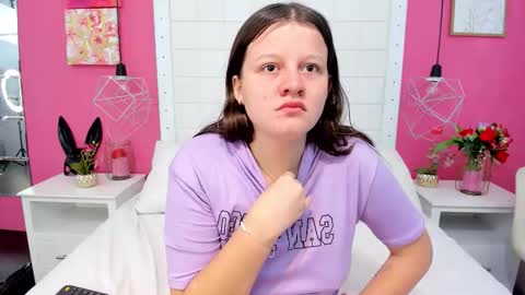 Mia  online show from 12-03-25, 12:58