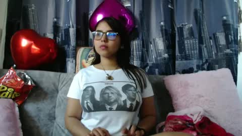 Mia  online show from 02-27-25, 10:20