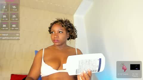 Snapshot of mia_pineda chatting on 06-02-26, 07:27 Mariana online show from 06-02-26, 07:27
