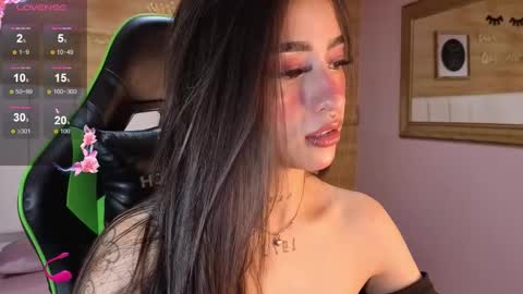 MIA online show from 11-22-25, 01:32