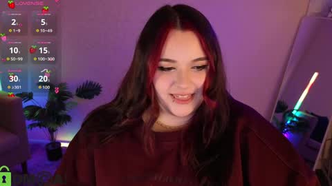 Mia online show from 04-06-26, 01:03