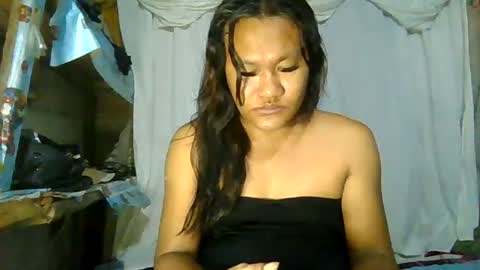 Snapshot of mia_revita chatting on 06-14-26, 05:48 mia_revita online show from 06-14-26, 05:48