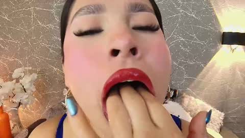 Mia Roux online show from 03-08-25, 10:34