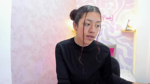 Mia . online show from 05-20-26, 12:44