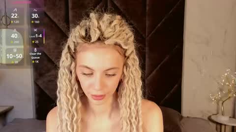 Mia online show from 10-28-25, 08:51