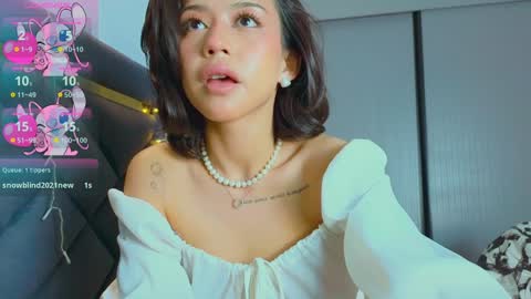 Snapshot of mia_sirenia chatting on 02-06-25, 12:59 Mia online show from 02-06-25, 12:59