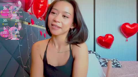 Snapshot of mia_sirenia chatting on 02-21-25, 06:29 Mia online show from 02-21-25, 06:29