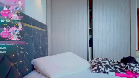 Snapshot of mia_sirenia chatting on 03-04-25, 09:51 Mia online show from 03-04-25, 09:51