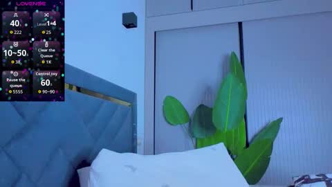 Snapshot of mia_sirenia chatting on 09-13-25, 04:07 Mia online show from 09-13-25, 04:07