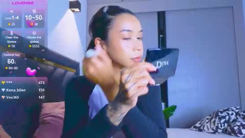 Snapshot of mia_sirenia chatting on 10-17-25, 03:36 Mia online show from 10-17-25, 03:36