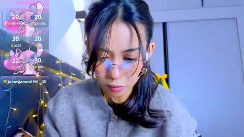 Snapshot of mia_sirenia chatting on 12-18-25, 04:35 Mia online show from 12-18-25, 04:35