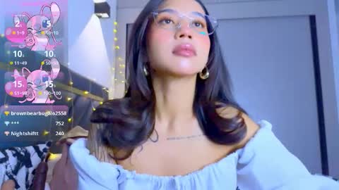 Snapshot of mia_sirenia chatting on 12-19-25, 11:06 Mia online show from 12-19-25, 11:06