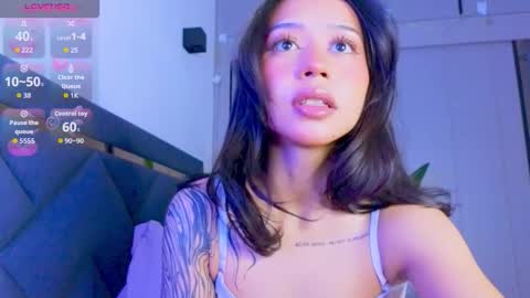 Snapshot of mia_sirenia chatting on 02-01-26, 01:09 Mia online show from 02-01-26, 01:09