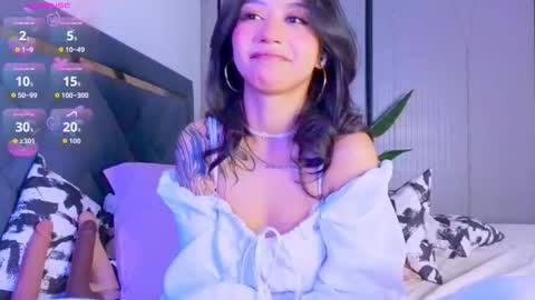 Snapshot of mia_sirenia chatting on 02-11-26, 08:47 Mia online show from 02-11-26, 08:47