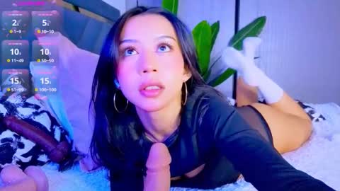 Snapshot of mia_sirenia chatting on 02-12-26, 08:59 Mia online show from 02-12-26, 08:59