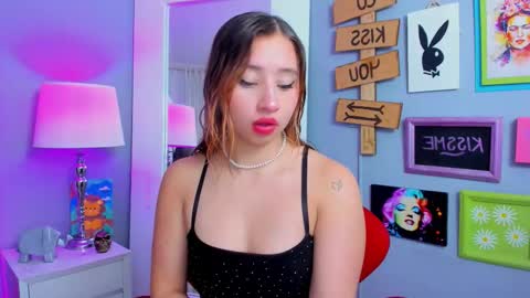 Mia  online show from 12-03-25, 12:03