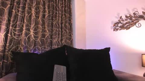 Mia  online show from 02-14-26, 01:41