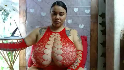 Mia squirt big INDEPENDENT MODEL...ONLYFANS  online show from 02-15-26, 10:39