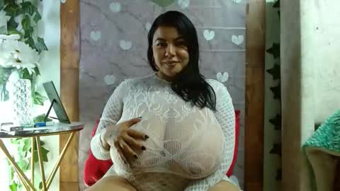 Snapshot of mia_squirt_big chatting on 04-24-26, 06:27 Mia squirt big INDEPENDENT MODEL...ONLYFANS online show from 04-24-26, 06:27