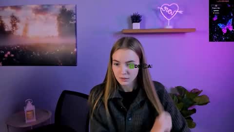 Snapshot of mia_starrr_ chatting on 11-10-25, 09:52 mia_starrr_ online show from 11-10-25, 09:52